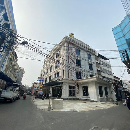 Ghurfati Hotel Wedana Jakarta Eksteriør billede